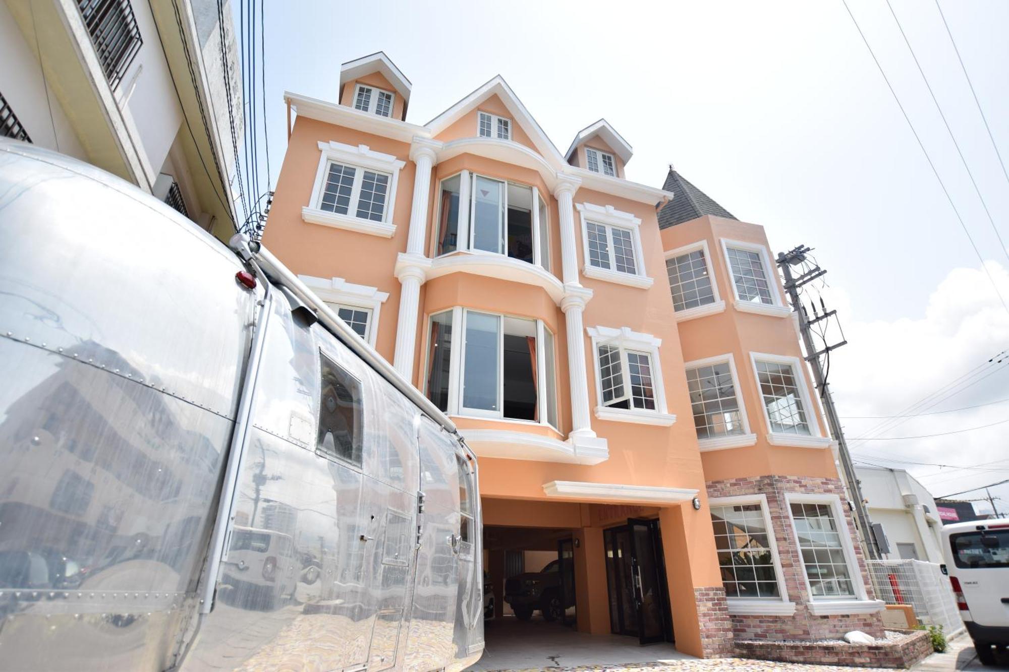 Breaky Hotel Chatan Exterior foto