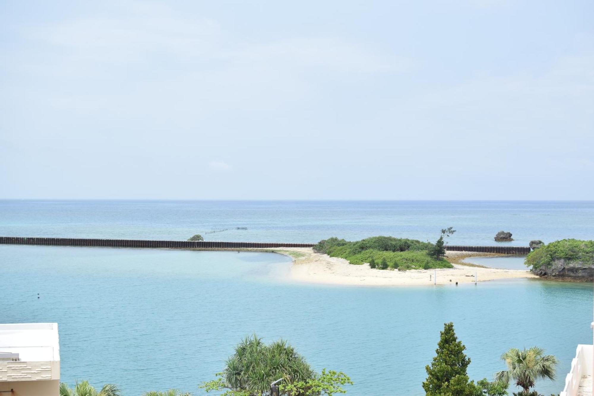 Breaky Hotel Chatan Exterior foto